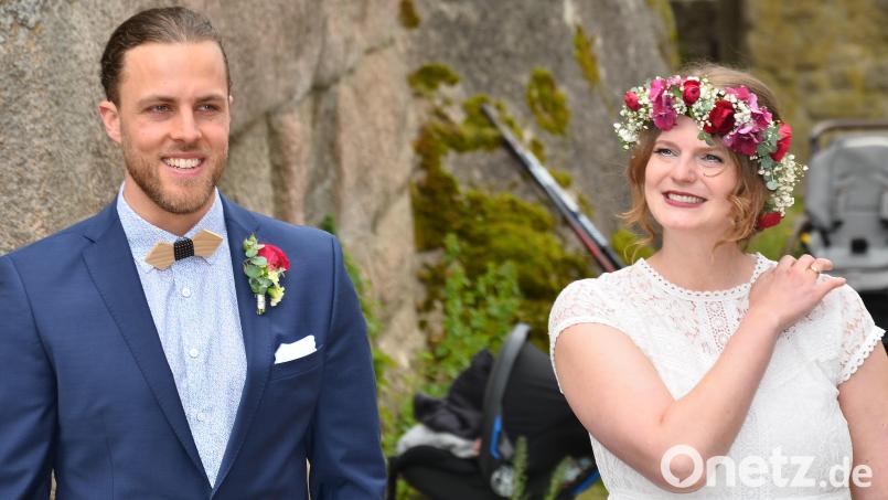 Das &quot;Ja-Wort&quot; gaben sich Annemarie Lindner und Felix Schiener am Samstagmittag in der Leuchtenberger Schlosskapelle auf der Burg. Bild: fjo