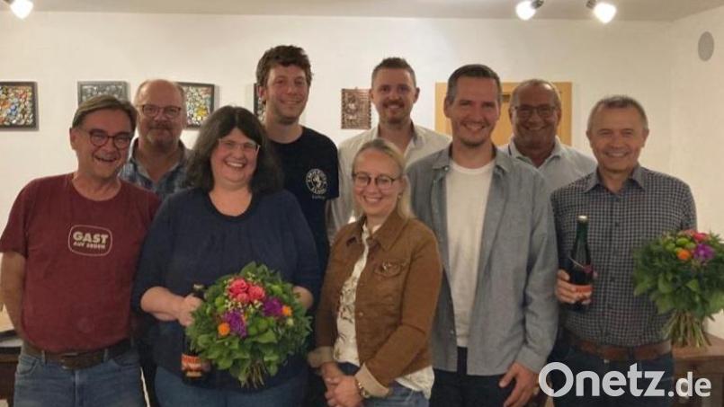 Eine starke Truppe präsentiert der Flosser Gewerbering mit der neuen Führungsriege. (von links): Wolfgang Schmidt, Thomas Kraus, Ulrike Schmidt, Ludwig Koch, Doris Ermer, Michael Köllner, Stefan Solfrank, Max Scherm und Lothar Kurz. Bild: le