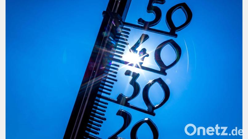 Sommer, Sonne, Hitze: Der Antrag für einen Hitze-Notfallplan für die Stadt Oberviechtach bezieht sich auf Temperaturen von höher als 35 Grad Celsius. Die letzte Messung darüber hat es im August 2015 (35,8 Grad) gegeben. Symbolbild: Jens Büttner/dpa