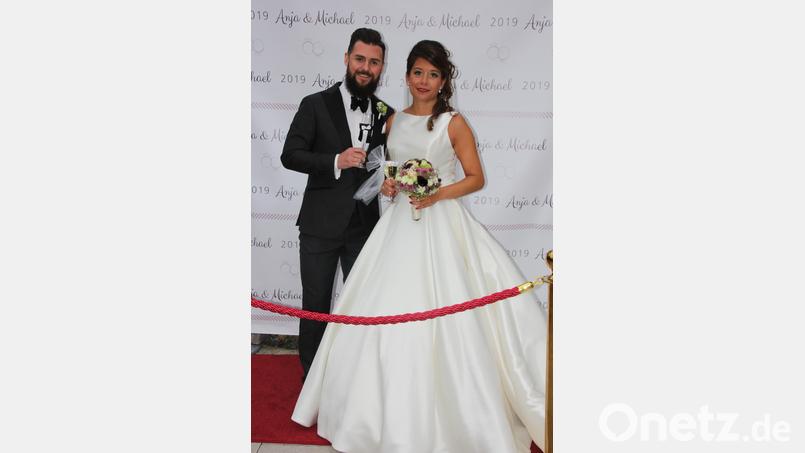 Michael Hecht und Anja Berner haben jetzt geheiratet. Kennengelernt hatte sich das Paar vor zehn Jahren. Bild: kro