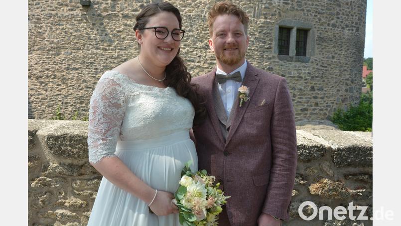 Auf Burg Falkenberg haben Michaela Fick und Christoph Richter standesamtlich geheiratet. Bild: jr