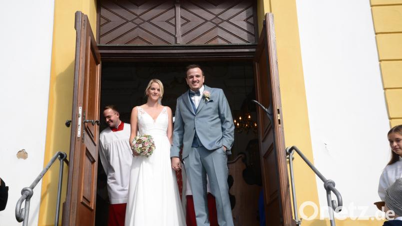 Felix und Laura Windschügl haben in der Kreuzbergkirche geheiratet. Bild: bey