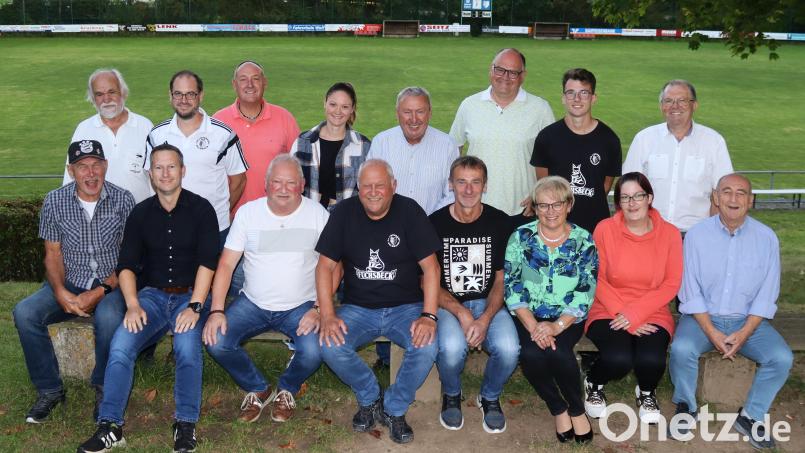 Die Vereinsführung, der Beirat und die Spartenleiter sind stolz auf die Entwicklung des SV Loderhof/Sulzbach.. Bild: mfh