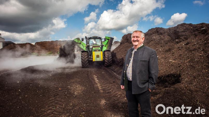 Am 25. Dezember wird Gregor Ziegler 70 Jahre alt. Mit Oberpfalz-Medien spricht er über sein Leben. Auch künftig will der Seniorchef im Ziegler Erdenwerk mit anpacken. Bild: Hendrik/exb