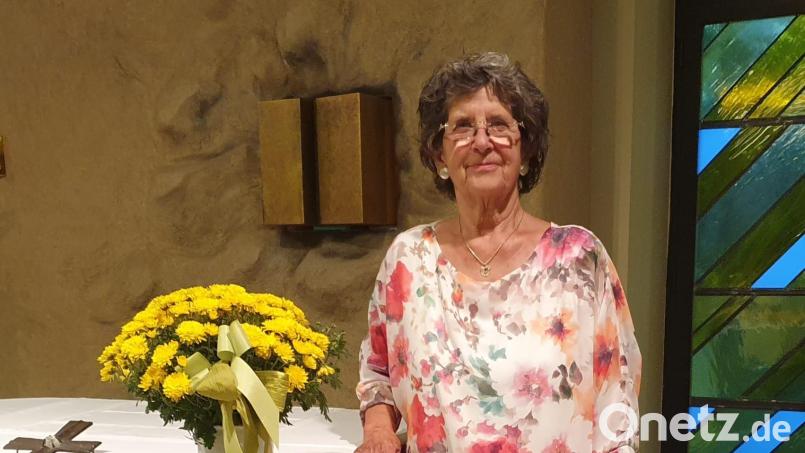 Rosemarie Wolfelner, seit 35 Jahren Sakristanin, Mesnerin und Lektorin in der Krankenhauskapelle auf dem Felixberg, feiert am Samstag 85. Geburtstag Bild: mas