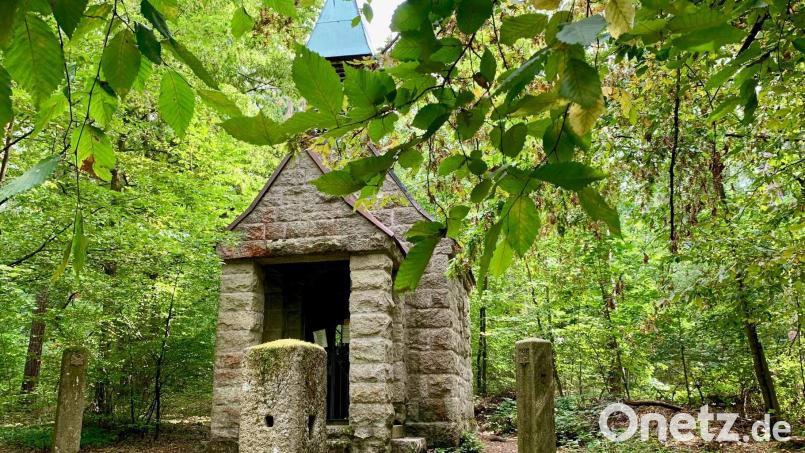 Die Kapelle zur &quot;Heiligen Staude&quot; im Herbst 2023. 70 Jahre sind seit ihrem Wiederaufbau vergangen. Bild: Gabi Schönberger
