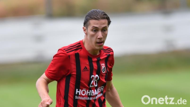 Erol Özbay brachte den SC Luhe-Wildenauiin Rumannsfelden in Führung. Bild: A. Schwarzmeier