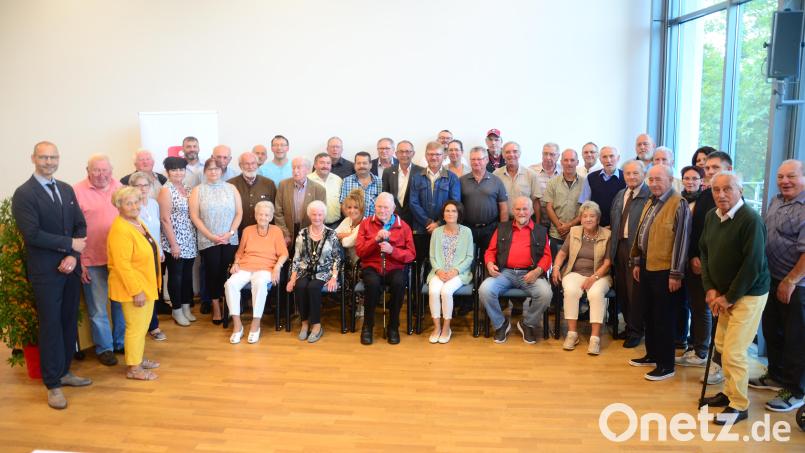 Die IG BCE ehrt in der Max-Reger-Halle langjährige Mitglieder. Bild: Kunz