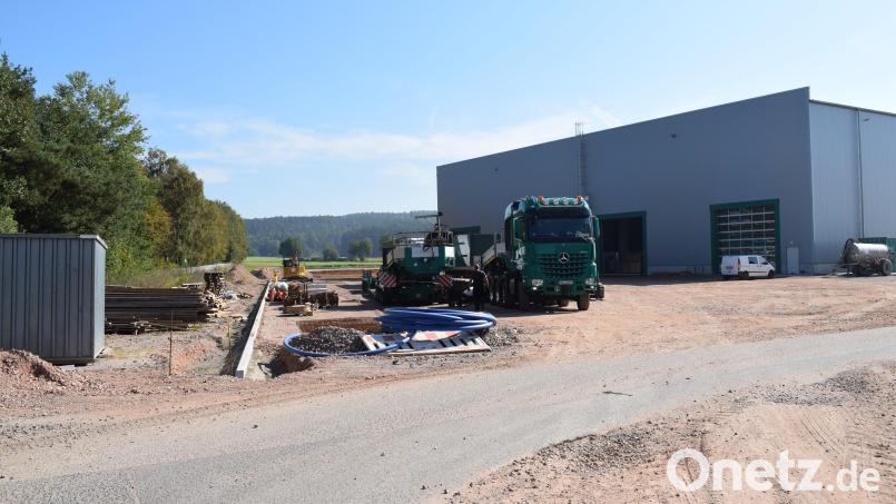 Das Gewerbegebiet "Am Kalvarienberg BA IV" wird erheblich erweitert. Die Erschließungsstraße verläuft jetzt entlang der Standortschießanlage. Bild: bnr