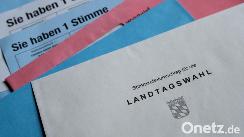 In Weiden haben Briefwählerinnen und Briefwähler kurz vor der Landtagswahl erneut falsche Stimmzettel bekommen. Symbolbild: Sven Hoppe /dpa