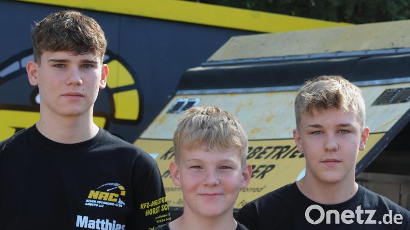 Mattias (von links), Manuel und Martin Scherer räumten bei den deutschen Kart-Slalom-Meisterschaften ab. Bild: gf