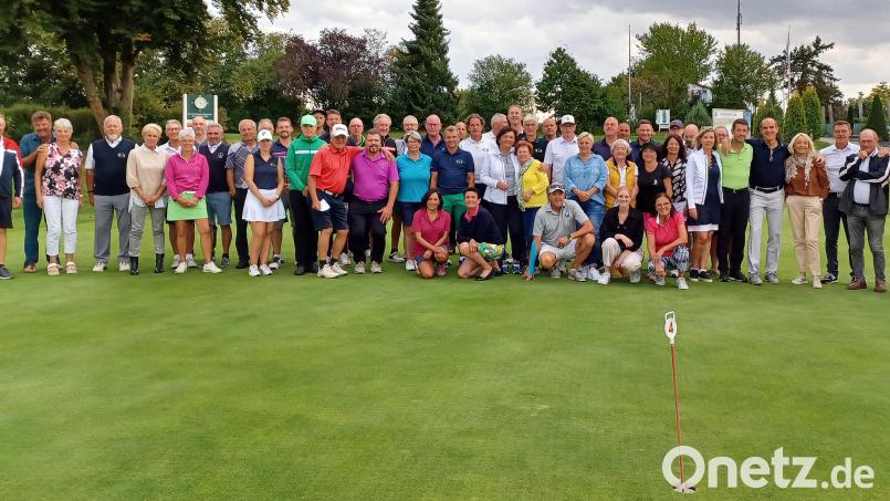 Die Golfer des GLC Schmidmühlen behielten im Clubvergleich mit dem GC Straubing Stadt und Land die Oberhand. Bild: lst/exb