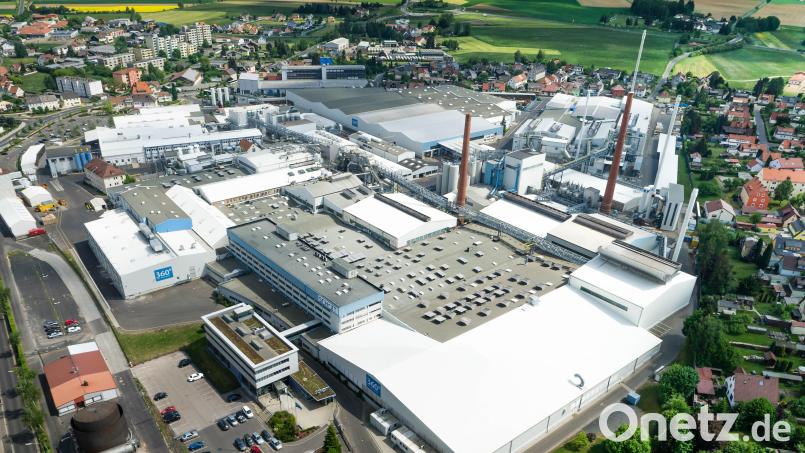 Das Luftbild zeigt das großflächige Werksgelände der Schott AG in Mitterteich. Archivbild: Schott/exb