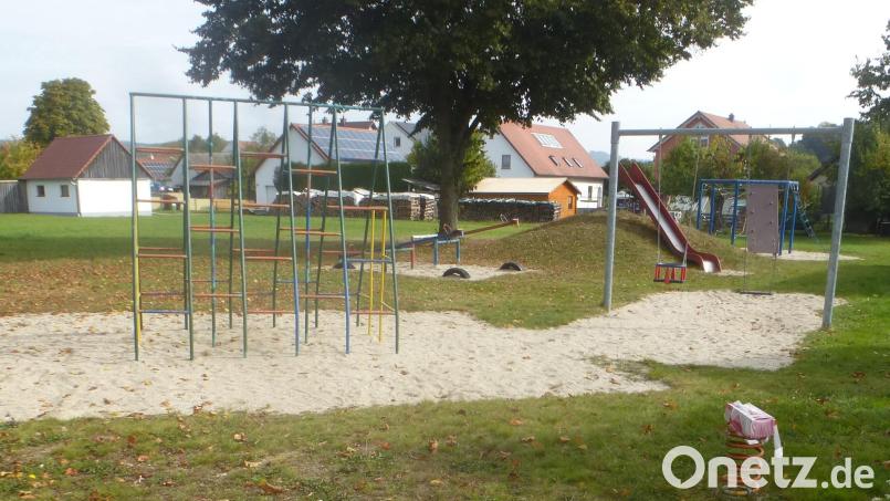 Der Spielplatz in Zangenstein West ist kein Aushängeschild. Er soll nun deutlich aufgewertet werden. Bild: mad