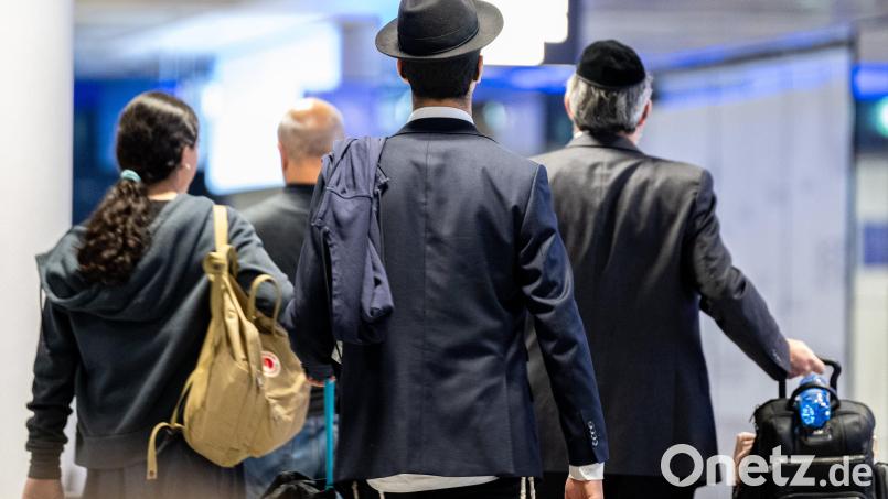Am Dienstag kommt ein Flugzeug aus Israel in Frankfurt an. Die Rückreise aus dem angegriffenen Land gestaltet sich aktuell sehr schwierig. Bild: Hannes P Albert/dpa