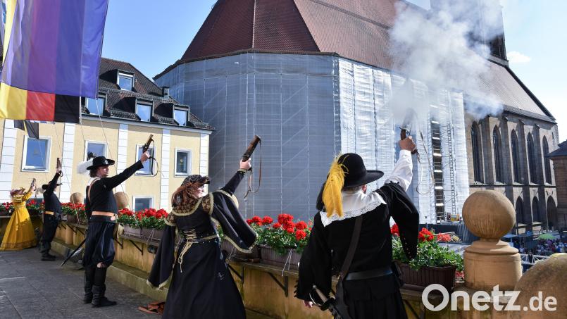 Das Altstadtfest Amberg 2024 soll auch wieder ein richtiger Knaller werden. Bewerbungen werden nun angenommen. Archivbild: Stephan Huber