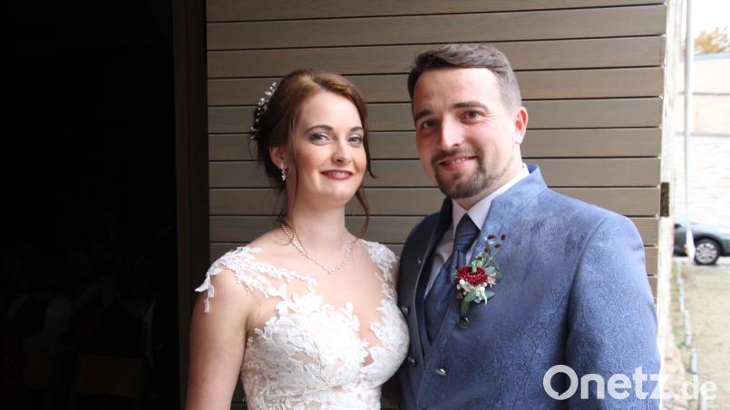 Yvonne, geborene Vogl, und Tobias Jost feierten standesamtliche Hochzeit. Bild: kro