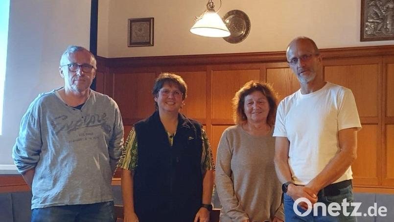 Der TST Ammerthal wählt einen neuen Vorstand (von links): Kassier Heinz Haubner, Schriftführerin Christine Hengmith, Zweite Vorsitzende Ingrid Schneider und Erster Vorsitzender Maik Hengmith. Bild: Maik Hengmith/exb