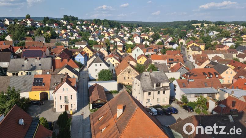 Pressath hat bereits zu 71 Prozent schnelles Internet. Die restlichen grauen Flecken sollen nun geschlossen werden. Bild: sne
