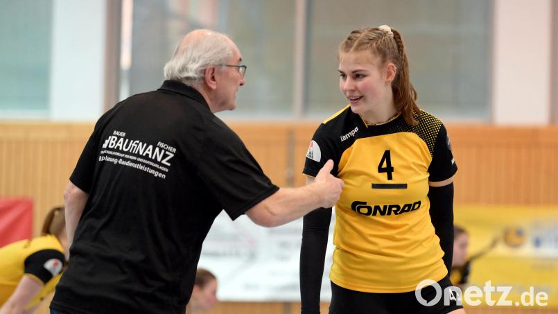 Kapitänin Julia Polito (rechts) hofft auf einen Heimsieg ihres Teams.. Bild: Hubert Ziegler