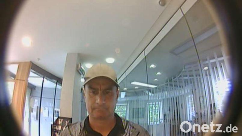 Die Polizei Berchtesgaden fahndet nach einem EC-Karten-Dieb. Bild: Polizei Berchtesgaden