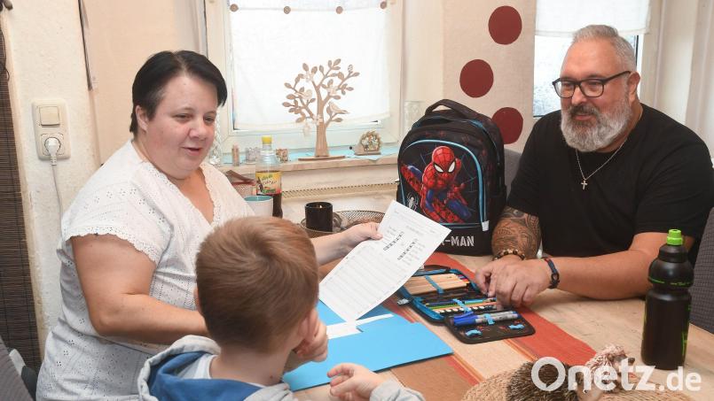 Seit über 13 Jahren engagieren sich Martin und Simone Feiler aus Weiden als Pflegeeltern. Geben müsste es viel mehr Familie wie sie, die Kinder in Notsituationen bei sich aufnehmen. Bild: Gabi Schönberger