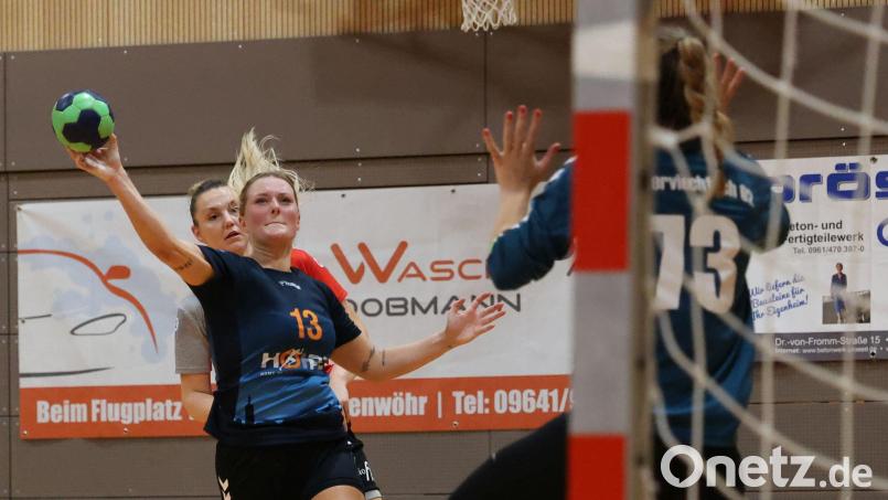Die HSG Weiden (im Bild Jennifer Hermann) behauptete mit einem Sieg über die SG Regensburg die Tabellenführung in der BOL. Archivbild: Dieter Jäschke