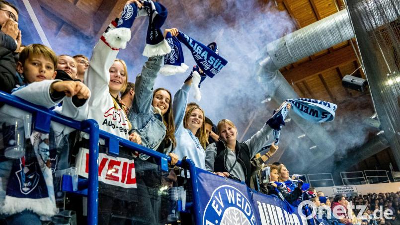 Die Fans der Blue Devils dürfen sich freuen: Beim Familientag am Sonntag wird viel geboten sein. Bild: Elke Englmaier