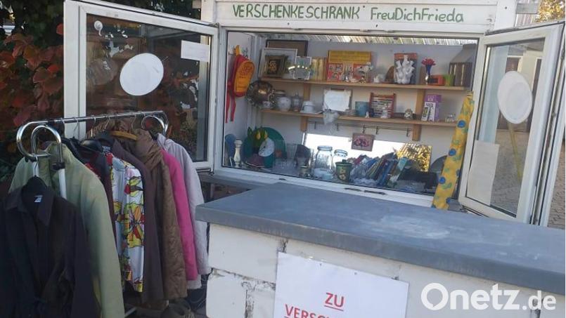 Das ist Frieda. Dieser Verschenkeschrank war der erste seiner Art in Amberg und steht aktuell in Gailoh. Mittlerweile gibt es in der Region drei weitere vergleichbare Exemplare. Bild: tk