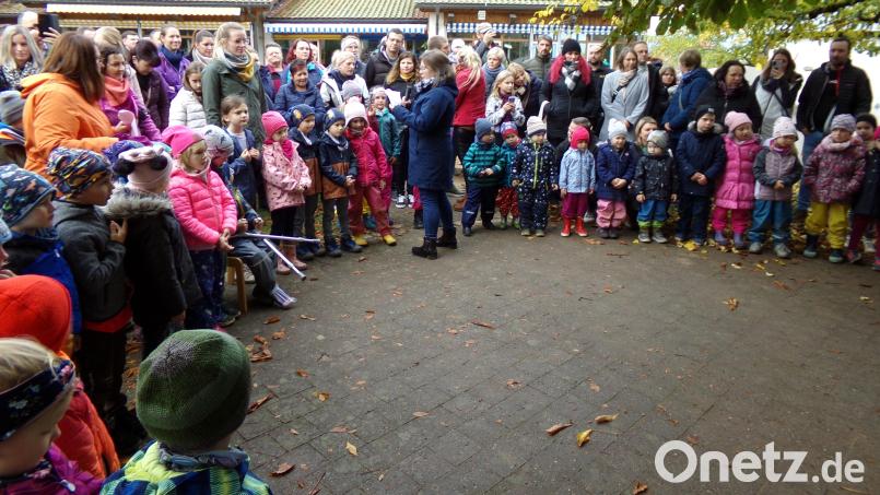 Beim Herbstfest im Kindergarten St. Elisabeth in Erbendorf war einiges geboten. Bild: Kindergarten St. Elisabeth Erbendorf/exb