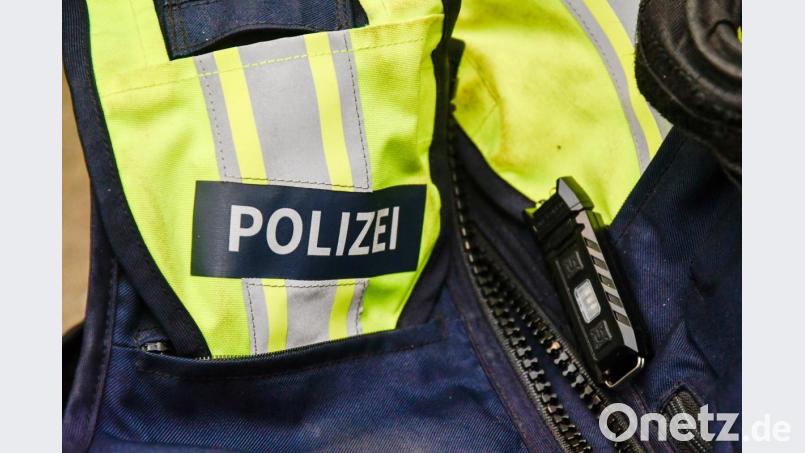 In Amberg hat ein Dieb ein Auto gestohlen – und hat mit selbigen einen Unfall gebaut. Bild: Petra Hartl