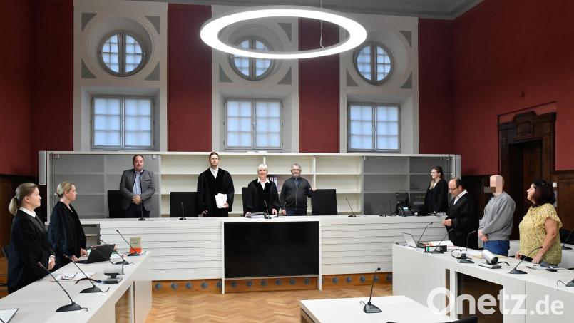 Die erste Strafkammer des Landgerichtes Amberg hörte am Mittwoch die Aussagen der Staatsanwaltschaft und des Angeklagten. Diese unterscheiden sich an vielen Stellen. Bild: Petra Hartl