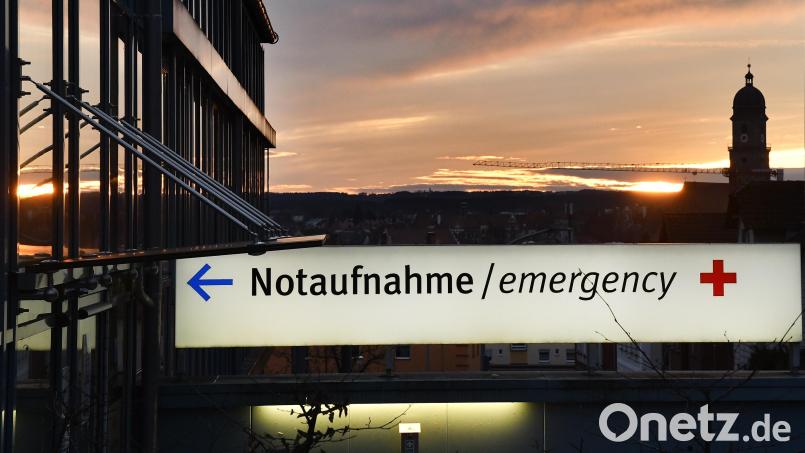Noch muss das Amberger Klinikum St. Marien nicht selbst auf die Notaufnahme. Es steht finanziell sogar sehr gut da. Bild: Petra Hartl