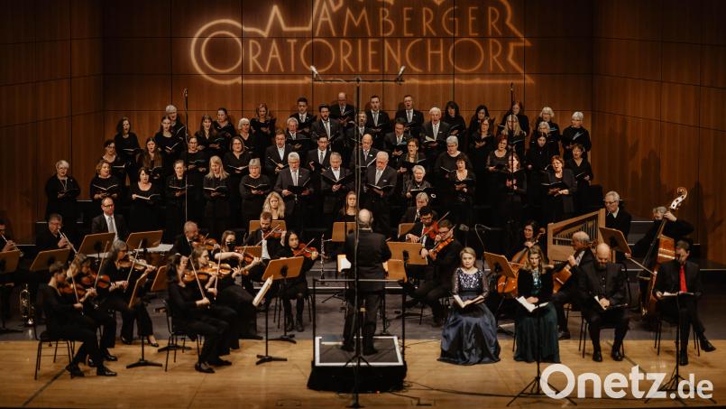 Der Amberger Oratorienchor. Bild: Dominik Lenz/exb
