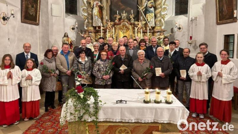 Mit einem gemeinsamen Gottesdienst und anschließendem Essen feierten Ehepaare ihre Ehejubiläen. Bild: Pfarrei Ebnath/exb