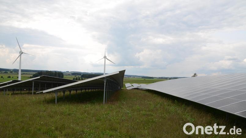Seit dem Frühjahr ist der Bürgersolarpark Speichersdorf bei Teufelhammer offiziell in Betrieb. Bild: ak