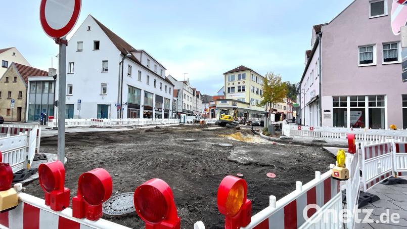 Die Umgestaltung des Schlesierplatzes macht eine Komplettsperrung für den Verkehr nötig. Bild:  Götz