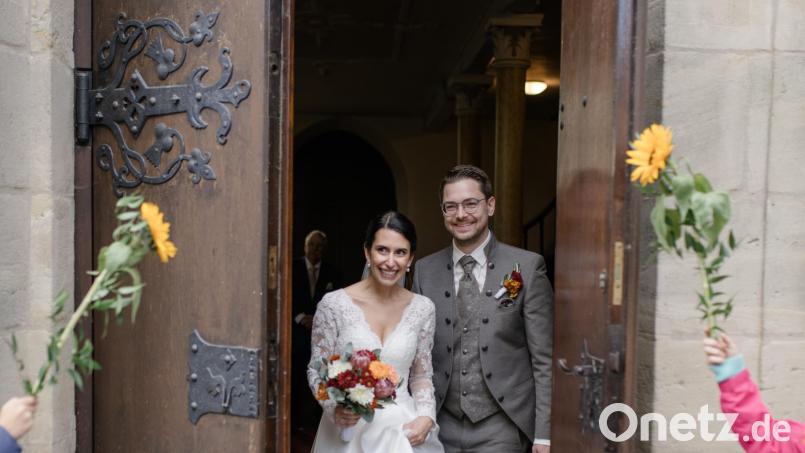 Nun auch kirchlich getraut: Katharina und Marco Weber. Bild: Jennifer &amp; Thorsten Photography/exb