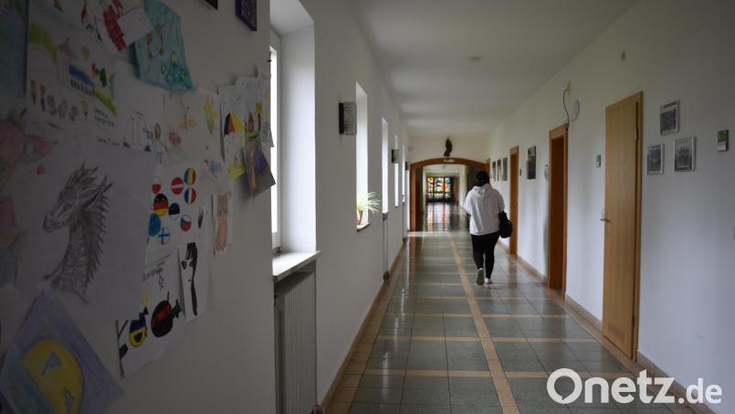 Derzeit sind 182 Menschen in der Flüchtlingsnotunterkunft Fockenfeld untergebracht. Insgesamt leben in Konnersreuth 220 Geflüchtete aus der Ukraine. Damit hat die Gemeinde bisher die meisten Geflüchteten im Landkreis Tirschenreuth aufgenommen. Archivbild: lue