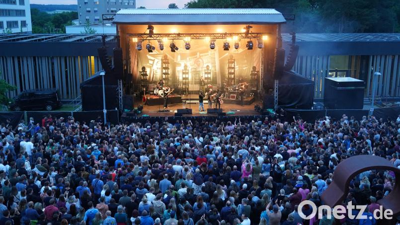 Rund 3000 Menschen feierten zum Teil auf dem OTH-Gelände in Weiden während des Campus-Open-Airs 2023. Offenbar nicht genug, damit sich das viertägige Event für die Veranstalter wirklich rechnet. Archivbild: mcl