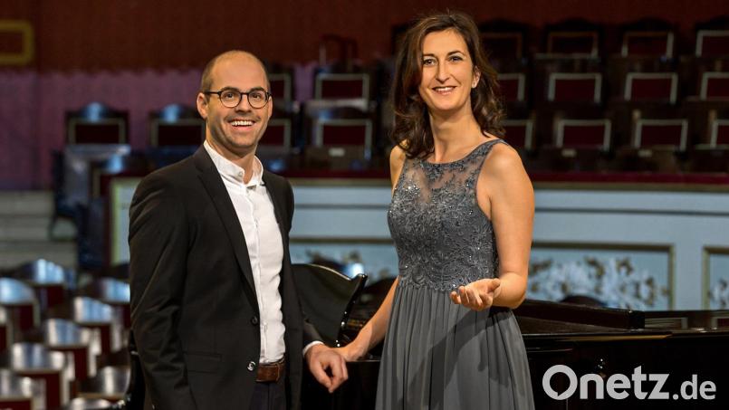 Mezzosopranistin Nicole Glamsch und ihr Klavier-Partner Philipp Heiß Bild: Petra Kellner/exb