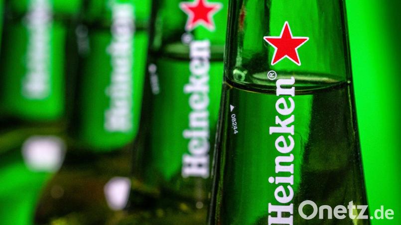 Der Braukonzern Heineken will 2024 ein Zentrallager in Weiden eröffnen. Symbolbild: J. David Ake/AP