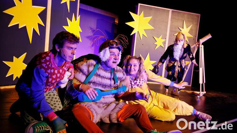 Die Kinderproduktion „Peterchens Mondfahrt“ wird im Amberger Stadttheater gezeigt. Bild: Burghofbühne Dinslaken/exb