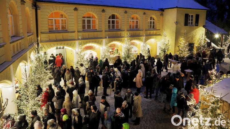 Ein Besuchermagnet im Landkreis Schwandorf ist der Weihnachtsmarkt auf Schloss Guteneck. Archivbild: Gerhard Götz