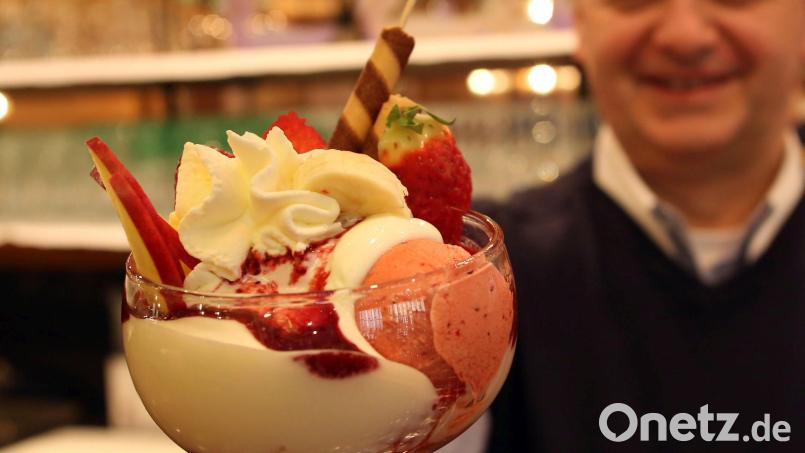 Früchte und die klassischen Eissorten, bei so einem Angebot sagen die wenigsten nein. Für die Eismacher im Landkreis Schwandorf ist eine lange Saison zu Ende gegangen. Ihre Geschäfte bleiben nun in der Regel bis Mitte Februar zu. Bild: Gerhard Götz