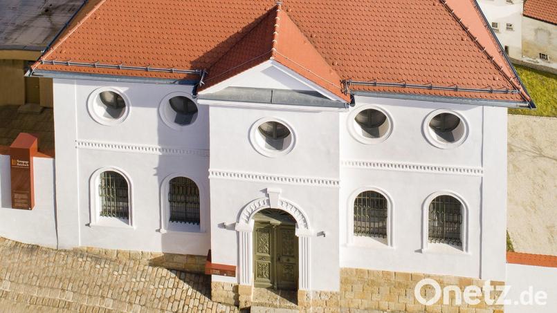 Im 18. Jahrhundert galt die jüdische Gemeinde in Sulzbach als eine der größten und blühendsten in Bayern. Die nach dem Stadtbrand 1822 neu gebaute, deutlich größere Synagoge war ein Ausdruck des Selbstbewusstseins und der Größe der jüdischen Gemeinschaft in der Stadt. Heute lebt nur noch die Erinnerung daran. Archivbild: Thilo Hierstetter