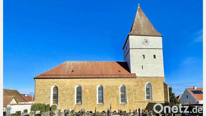Das Baudenkmal Pfarrkirche St. Johannes der Täufer Großschönbrunn ist an mehreren Stellen, innen und außen, beschädigt und reparaturbedürftig. Bild: Krones