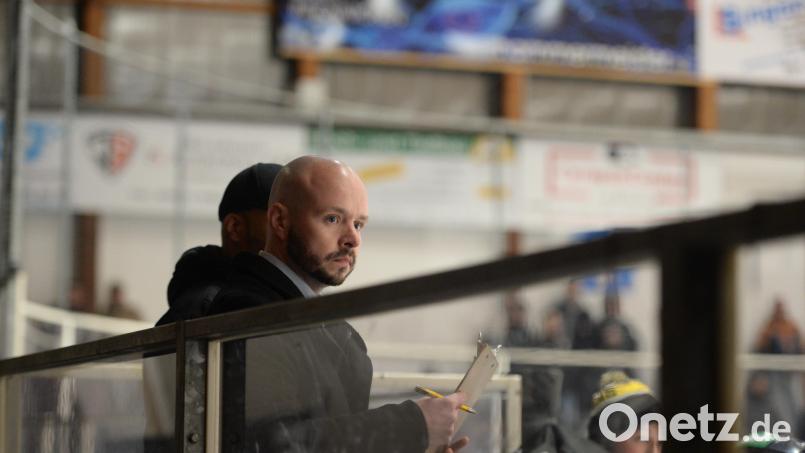 Ambergs Sportlicher Leiter Chris Spanger erwartet am Sonntag im Heimspiel gegen Landsberg eine enge Kiste. Archivbild: Andreas Brückmann