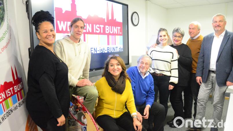 Die Vorstandschaft des Vereins &quot;Weiden ist bunt&quot;. Bild: Kunz