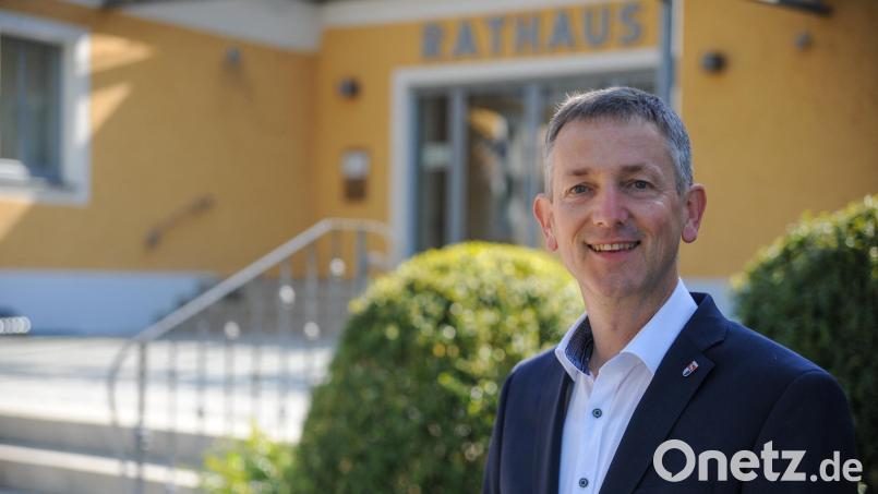 Ursensollens Bürgermeister Albert Geitner feiert am Donnerstag, 1. Juni, seinen 50. Geburtstag. Bild: Andreas Brückmann